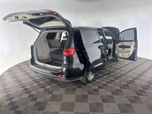 Used 2020 Kia Sedona EX FWD image 16