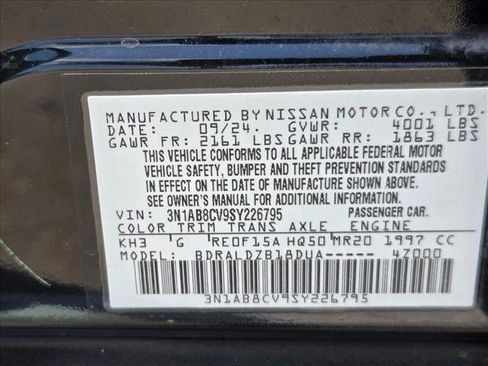 Used 2025 Nissan Sentra SV FWD image 23