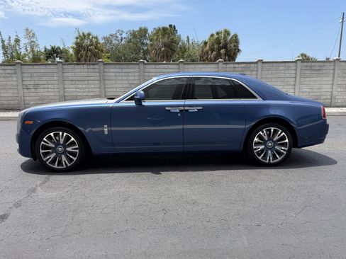 Used 2019 Rolls-Royce Ghost RWD image 2