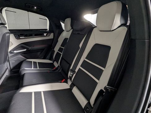 New 2026 Porsche Cayenne GTS image 23