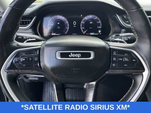 Used 2023 Jeep Grand Cherokee Limited w/ Luxury Tech Group II AWD/4WD image 12