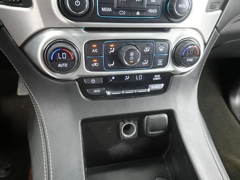Used 2017 GMC Yukon SLE w/ SLE Value Package RWD image 10