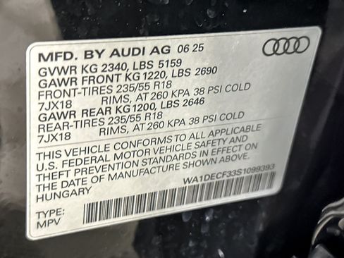 Used 2025 Audi Q3 2.0T Premium w/ Convenience Package AWD/4WD image 27