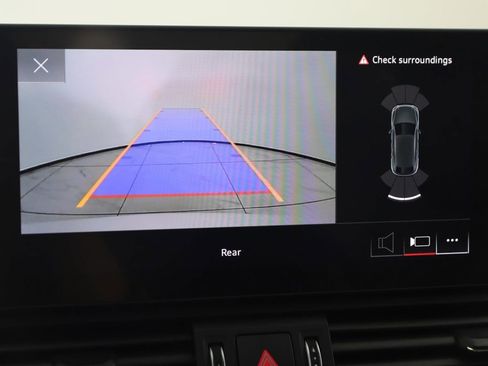 Used 2022 Audi SQ5 Premium image 10