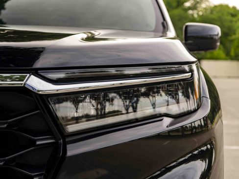 Used 2024 Honda Pilot Elite image 11