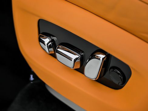 Used 2022 Rolls-Royce Cullinan image 26