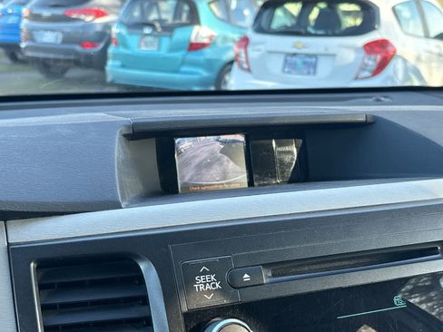 Used 2013 Toyota Sienna XLE image 19