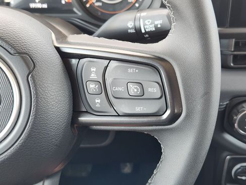 Used 2026 Jeep Gladiator Mojave AWD/4WD image 38