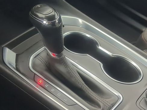 Used 2019 Chevrolet Traverse LT FWD image 20
