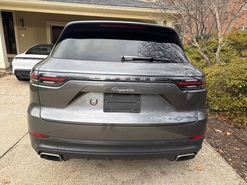 Used 2020 Porsche Cayenne image 10
