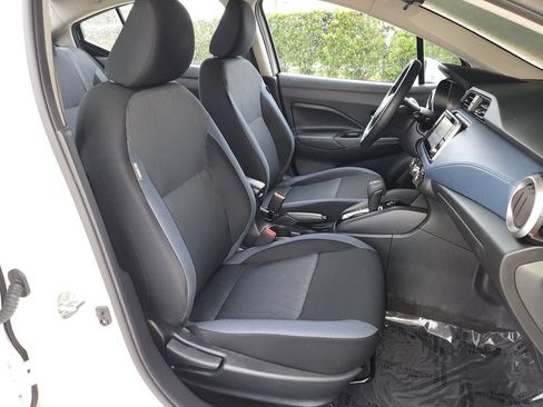 Used 2025 Nissan Versa SV FWD image 16