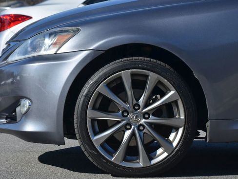 Used 2014 Lexus IS 250C w/ Luxury Package image 25