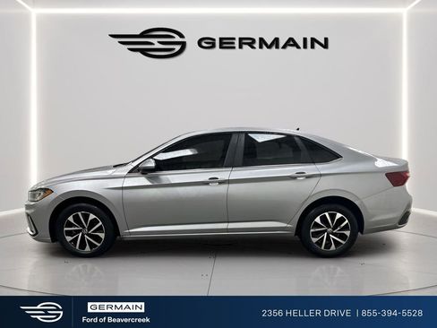 Used 2025 Volkswagen Jetta S FWD image 4