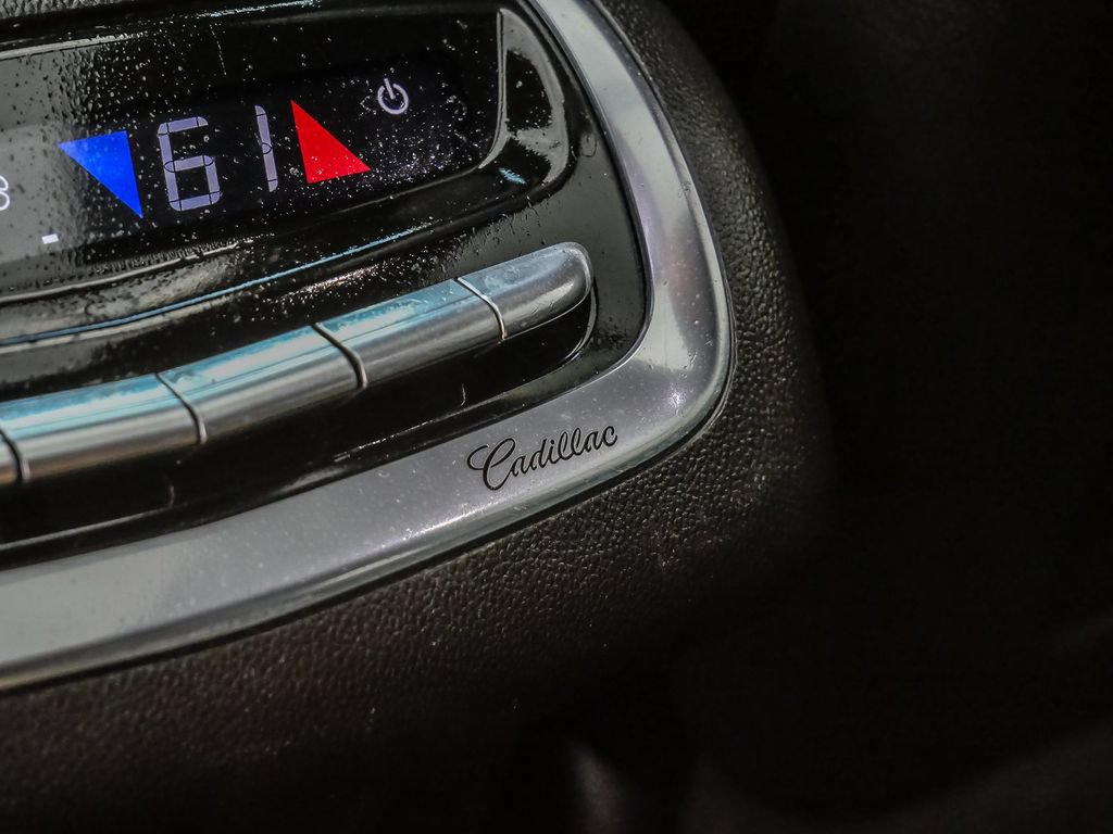 Used 2022 Cadillac XT6 Premium Luxury FWD image 32