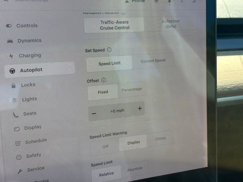 Used 2018 Tesla Model 3 Long Range image 18