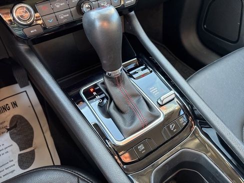 Used 2022 Jeep Compass Trailhawk w/ Trailhawk Convenience Group image 16