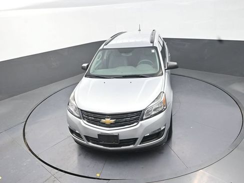 Used 2017 Chevrolet Traverse LS AWD/4WD image 24