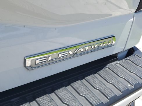 Used 2023 GMC Sierra 1500 Elevation RWD image 9