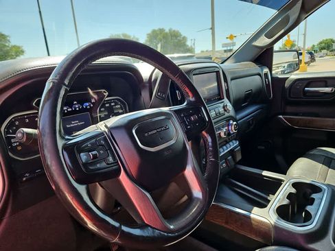 Used 2019 GMC Sierra 1500 Denali w/ Denali Ultimate Package AWD/4WD image 10