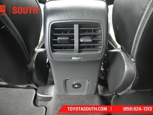 Used 2025 Ford Escape ST-Line AWD/4WD image 24