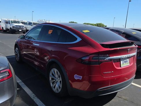 Used 2018 Tesla Model X 100D AWD/4WD image 4