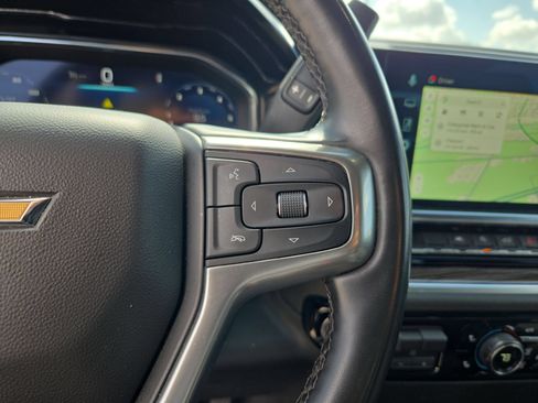 Used 2025 Chevrolet Silverado 1500 LT AWD/4WD image 21