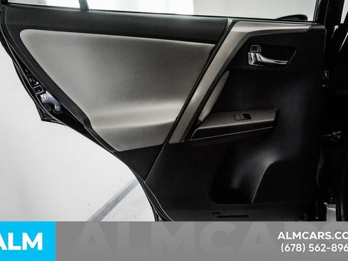 Used 2018 Toyota RAV4 XLE AWD/4WD image 54