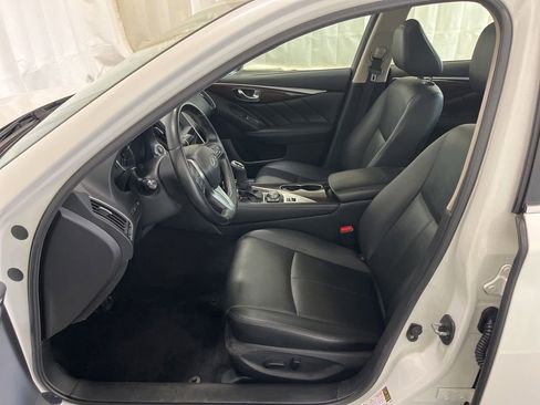 Used 2018 INFINITI Q50 Luxe w/ Cargo Package (L95) AWD/4WD image 4