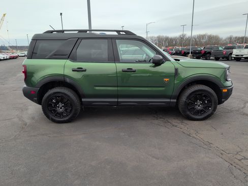 Used 2025 Ford Bronco Sport Badlands image 7