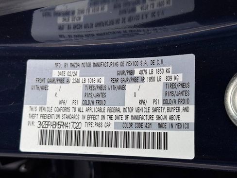 Used 2024 MAZDA MAZDA3 s image 21