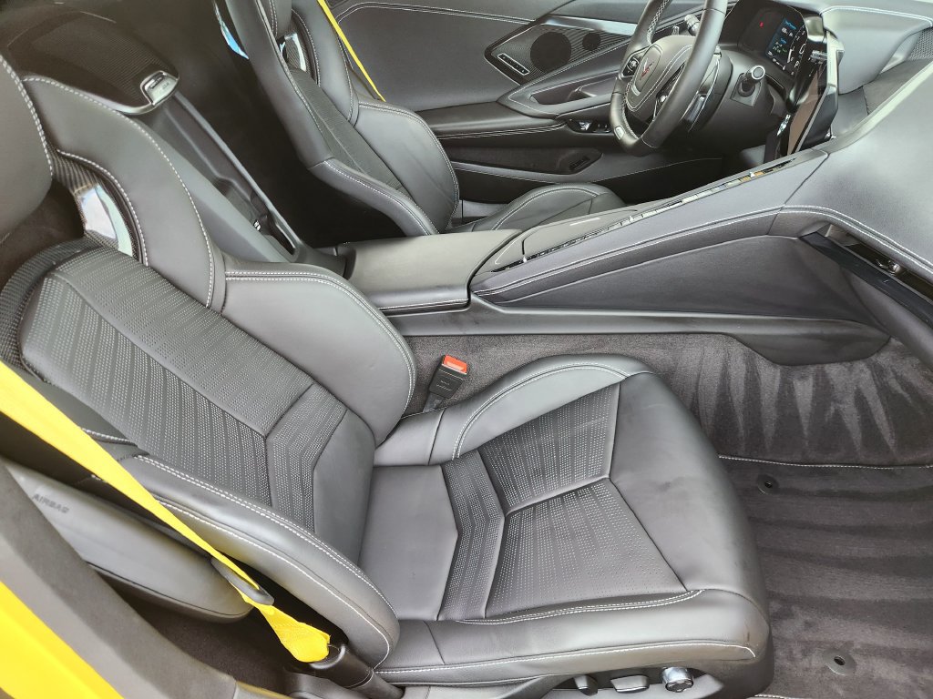 Used 2025 Chevrolet Corvette Z06 w/ Stealth Interior Trim Package RWD image 14