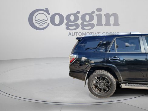 Used 2015 Toyota 4Runner SR5 RWD image 6