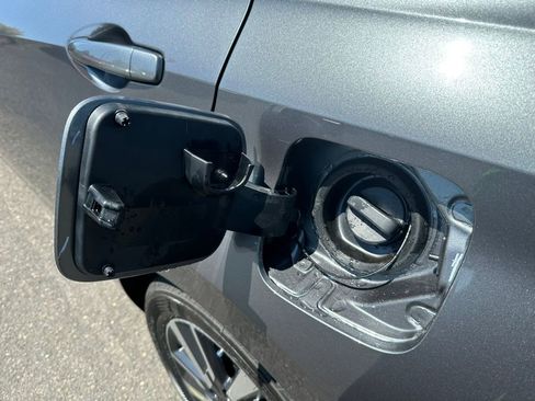 New 2025 Nissan Versa SV w/ Trunk Package image 30