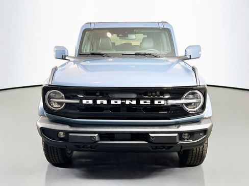 New 2025 Ford Bronco Outer Banks image 4