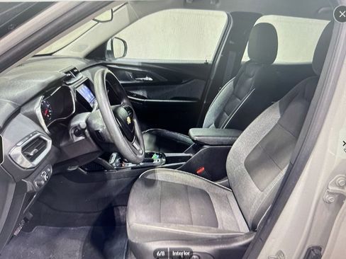 Used 2021 Chevrolet TrailBlazer LT w/ Convenience Package image 5