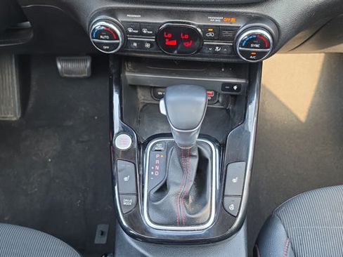 Used 2022 Kia Soul Turbo FWD image 8