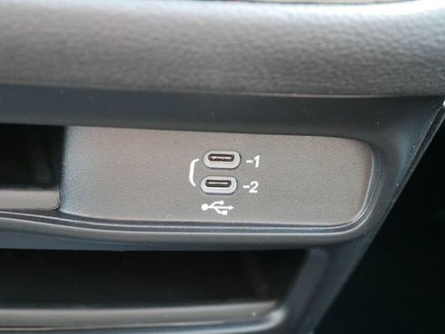 New 2026 Chrysler Pacifica Select image 24