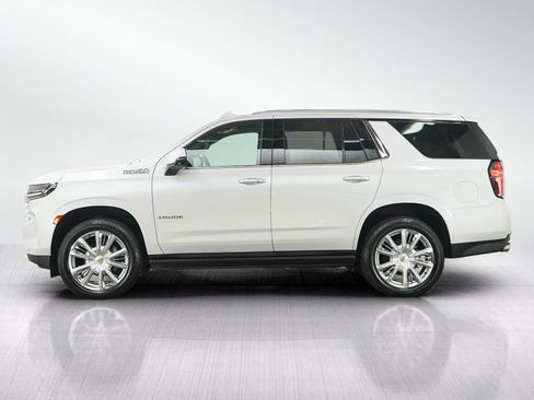 Used 2021 Chevrolet Tahoe High Country w/ Premium Package AWD/4WD image 2