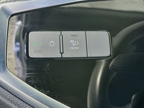 Used 2023 Audi Q3 2.0T Premium w/ Black Optic Sport Package AWD/4WD image 16
