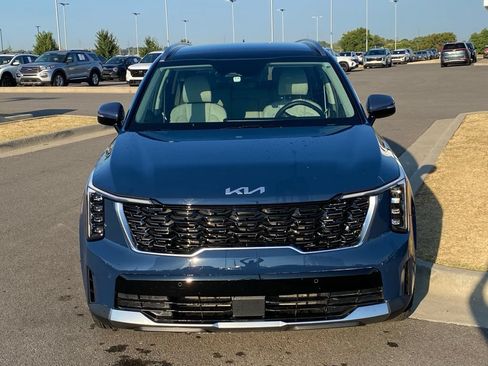Certified 2026 Kia Sorento S w/ S Panoramic Sunroof Package FWD image 2