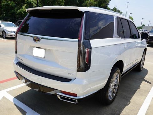 Used 2024 Cadillac Escalade Premium Luxury w/ Performance Package RWD image 5