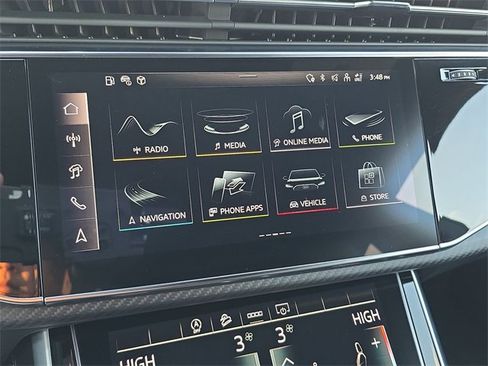 Used 2025 Audi SQ8 Premium Plus w/ S Sport Package image 21