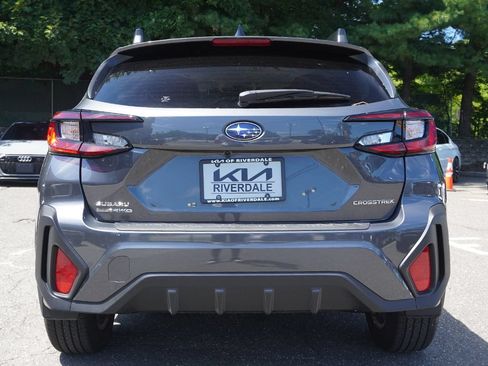 Used 2024 Subaru Crosstrek 2.0i Premium AWD/4WD image 12