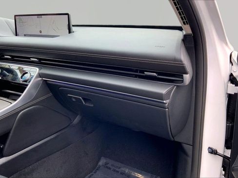 Used 2021 Genesis GV80 2.5T w/ Advanced Package 02 image 18