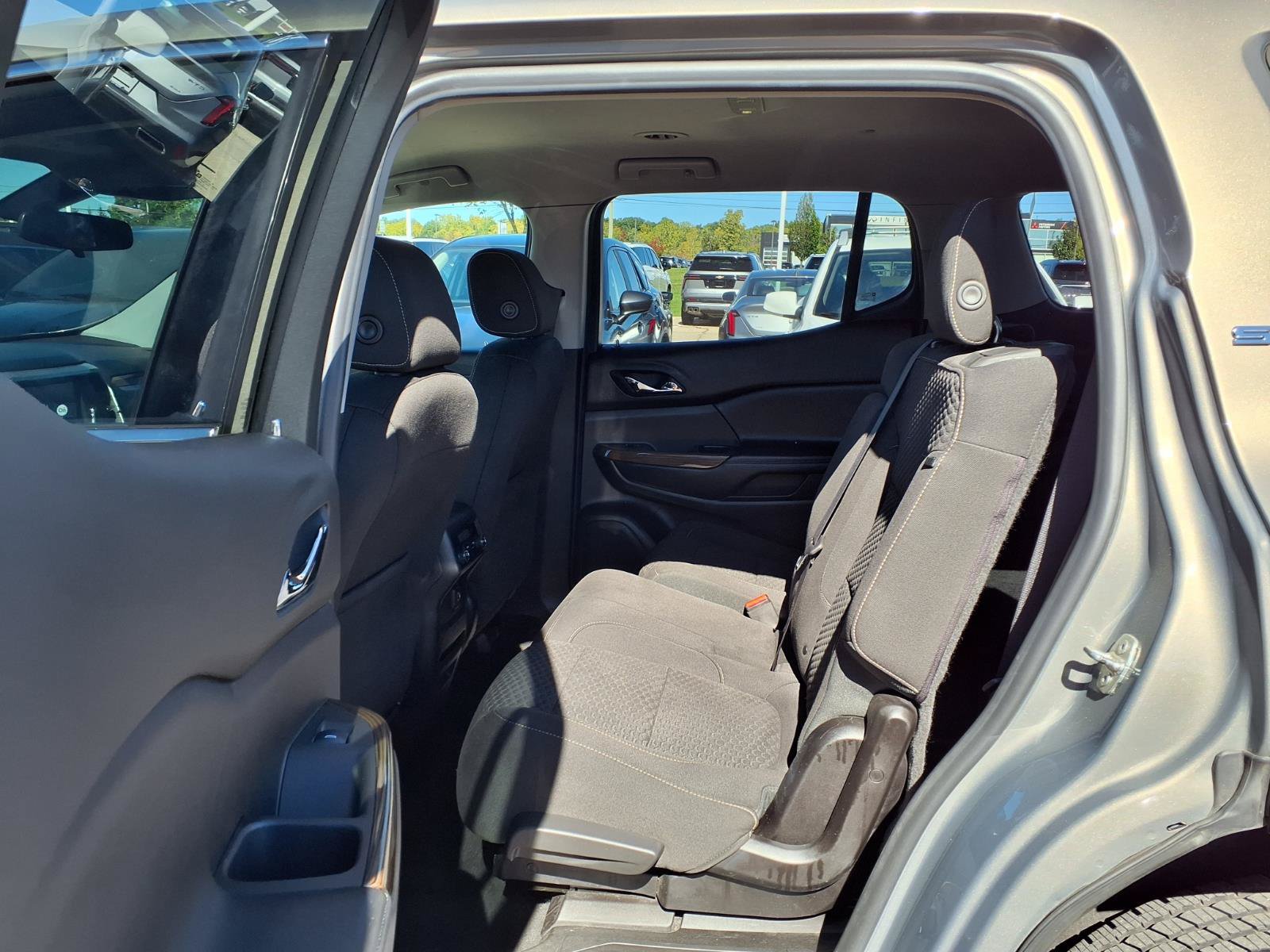 Used 2019 GMC Acadia SLE FWD image 10