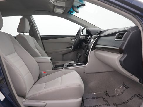 Used 2015 Toyota Camry LE FWD image 11