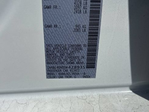 Used 2025 Nissan Altima 2.5 SV FWD image 3