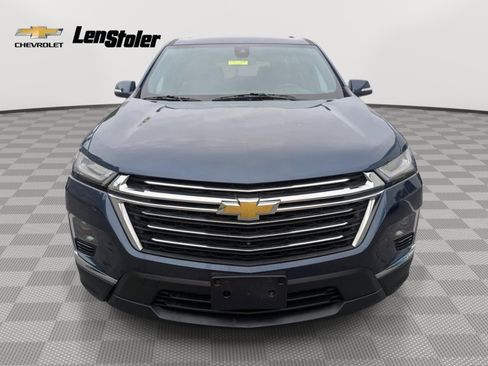 Used 2022 Chevrolet Traverse LT w/ LT Premium Package AWD/4WD image 8