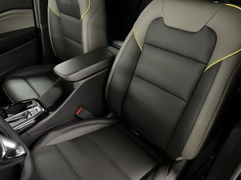 New 2026 Chevrolet Trax ACTIV w/ Driver Confidence Package image 52