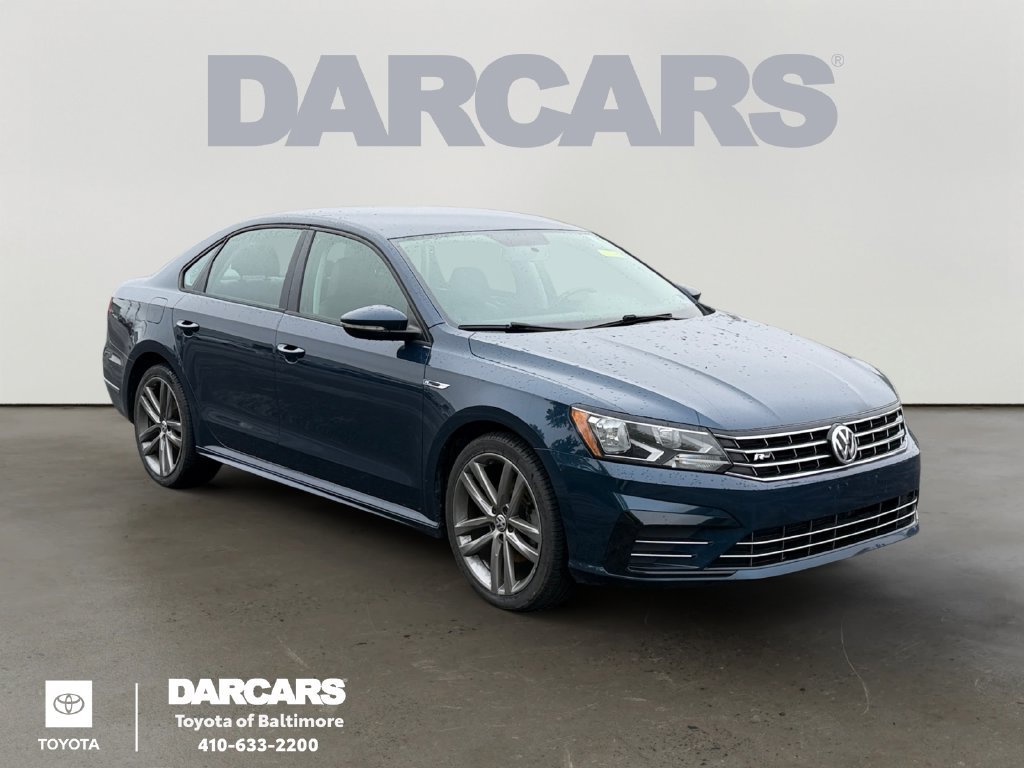 Used 2018 Volkswagen Passat 2.0T S FWD image 1